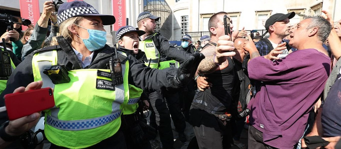 Ρlandemic: Σοβαρά επεισόδια στο Λονδίνο σε διαδήλωση κατά των μέτρων του κορωνοϊού και της μάσκας